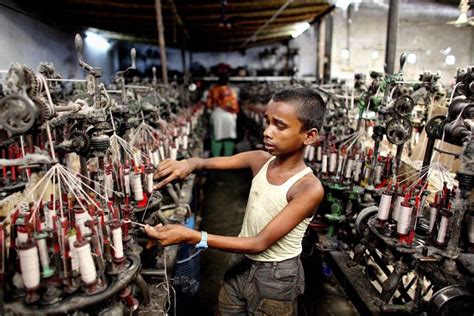 Sweatshops are factories where workers work very long hours for very low wages in extremely bad conditions Sweatshops produce many of our everyday products including clothing, toys, shoes and furniture - including many designer brands. . How many sweatshops are there in the world